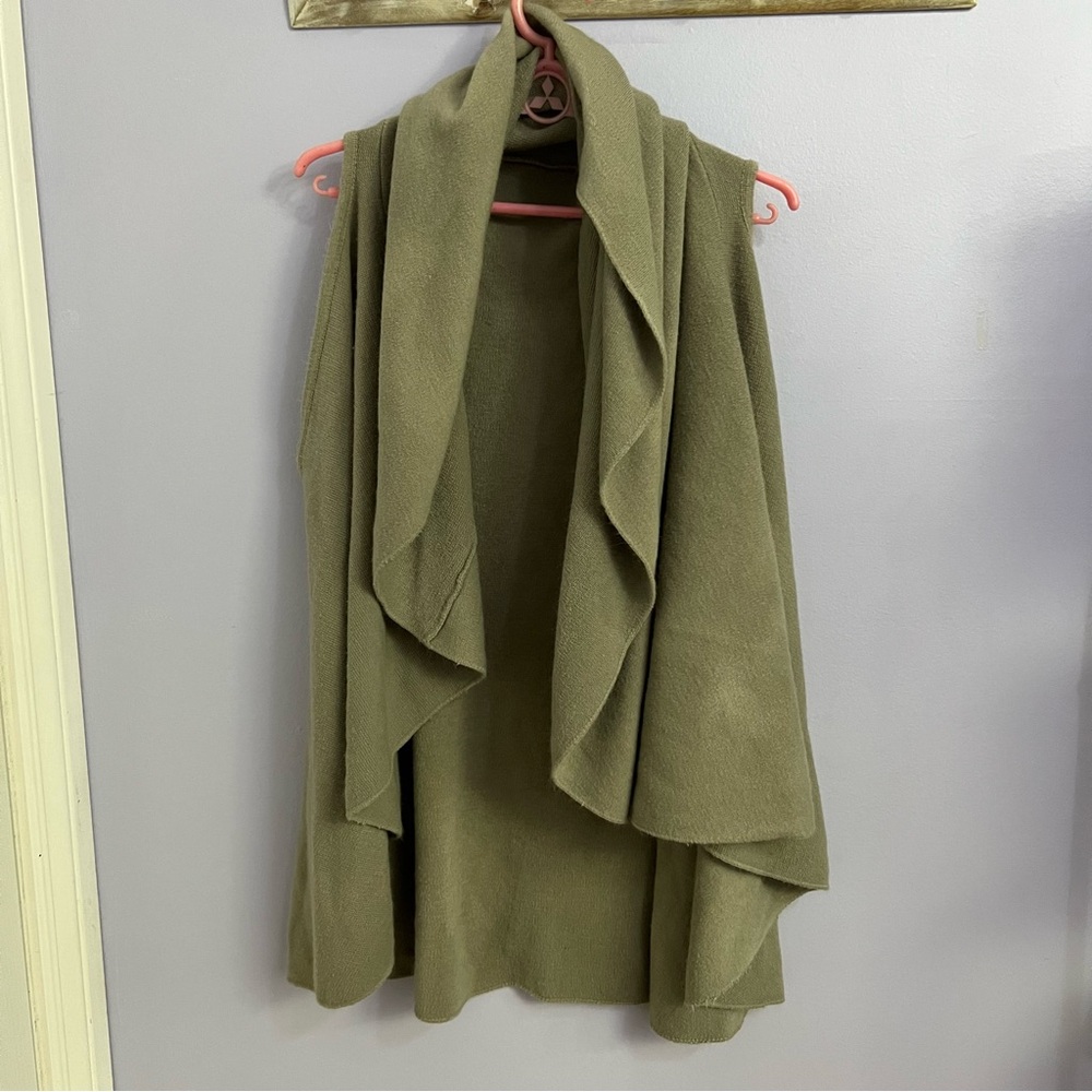 Shawl vest
